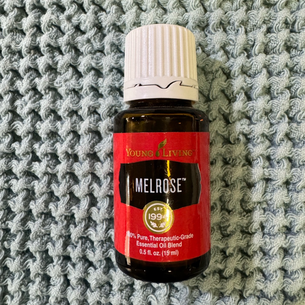 Young Living Essential Oil - Melrose